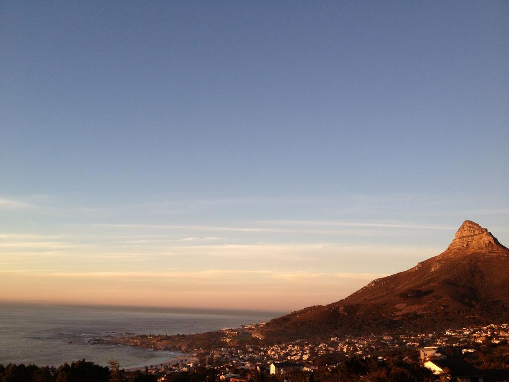 Bay Reflections Camps Bay Luxury Serviced Apartments Kaapstad Kamer foto