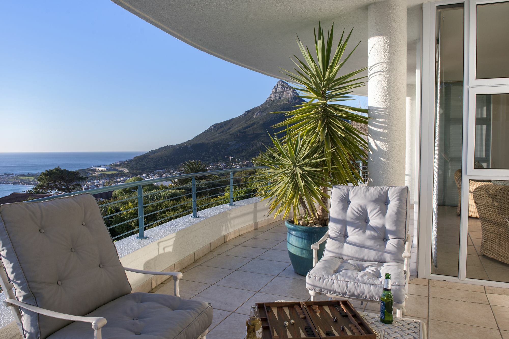 Bay Reflections Camps Bay Luxury Serviced Apartments Kaapstad Buitenkant foto